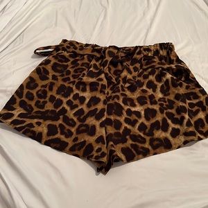 Leopard tie shorts